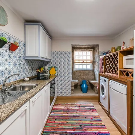 Semesterbostad Casa Da Torre - Natureza, Cultura E Aventura No Norte De Portugal *