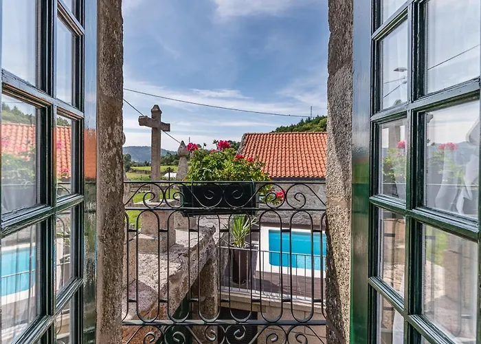 Дом отдыха Charming Surrounded By Nature And Panoramic Views North Portugal