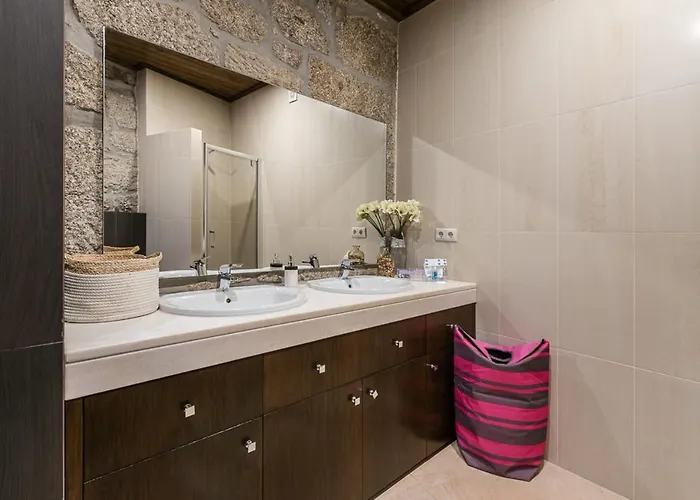 Charming Surrounded By Nature With Panoramic Views In North Portugal