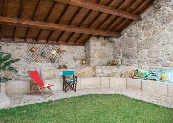 Prázdninový dům Charming Villa Surrounded By Nature With Panoramic Views In North Portugal *